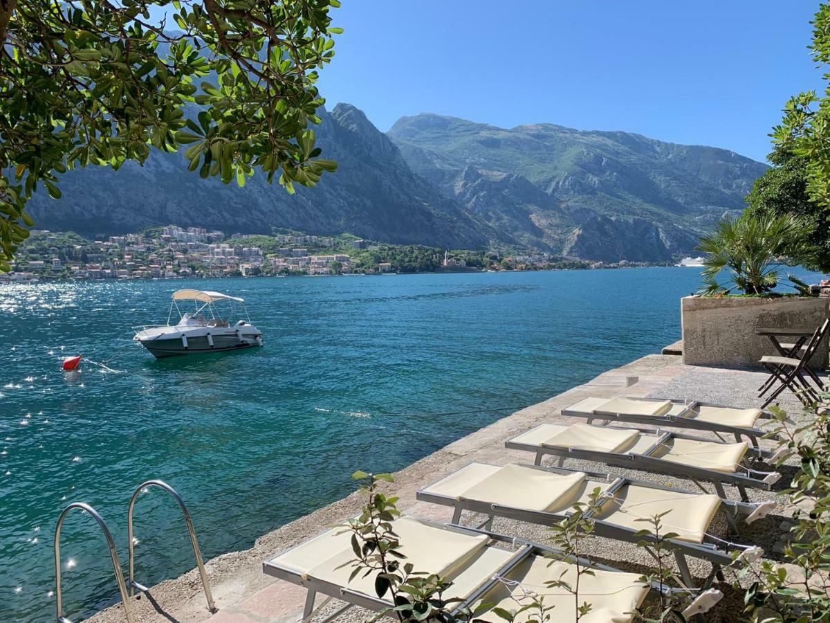 Bed and Breakfast Palazzo Sbutega à Kotor Extérieur photo